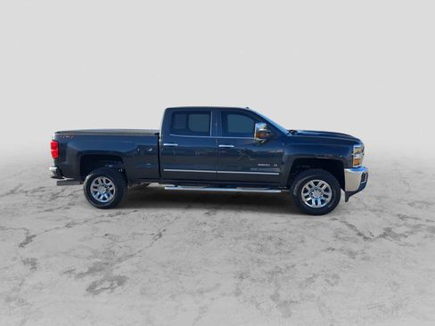 Used 2018 Chevrolet Silverado 2500 LTZ w/ Duramax Plus Package image 9
