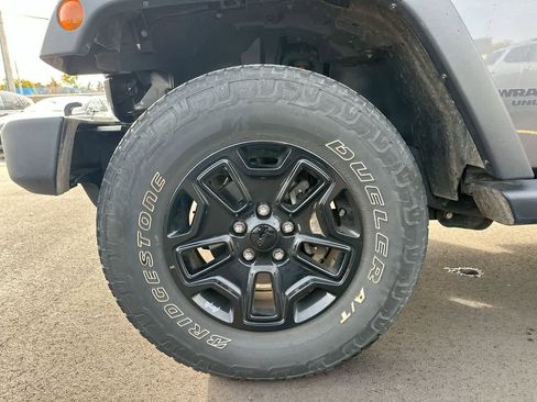 Used 2017 Jeep Wrangler Unlimited Sport image 19