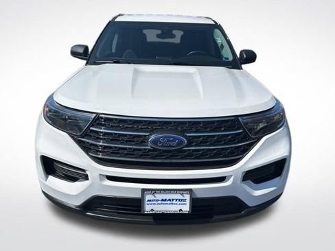 Used 2024 Ford Explorer XLT AWD/4WD image 13