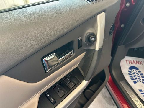 Used 2014 Ford Edge Limited w/ Equipment Group 301A FWD image 11