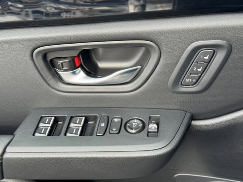 Certified 2025 Honda Pilot EX-L image 25