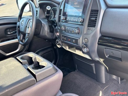 Used 2023 Nissan Titan SV AWD/4WD image 12
