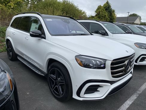 New 2026 Mercedes-Benz GLS 450 4MATIC image 2