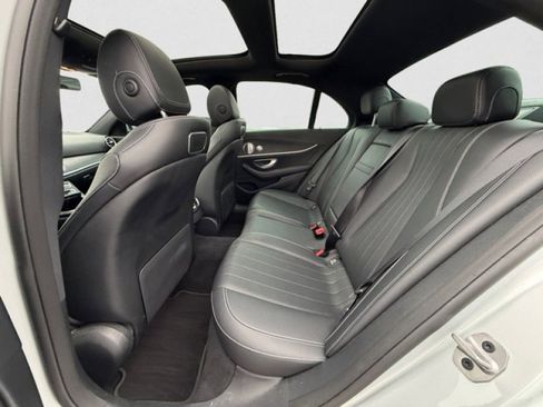 Used 2019 Mercedes-Benz E 300 4MATIC image 18