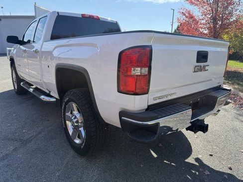 Used 2018 GMC Sierra 2500 SLT w/ Suspension Package, Off-Road image 6
