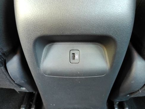 Used 2025 Nissan Sentra SV FWD image 25