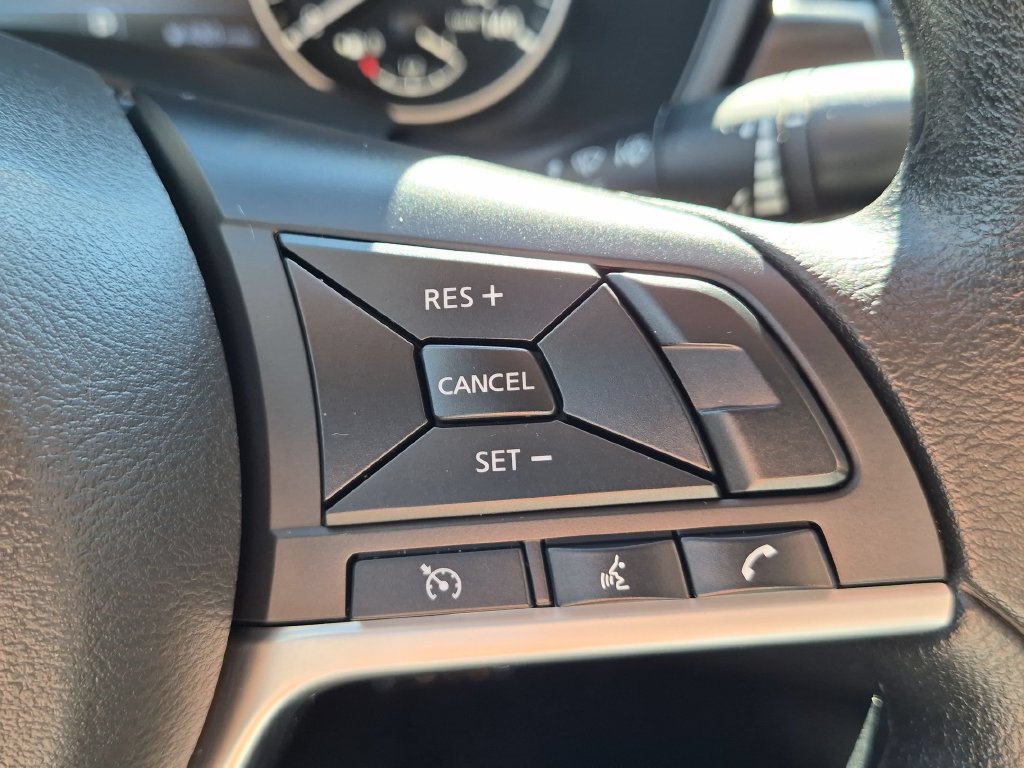 Used 2025 Nissan Altima 2.5 SV FWD image 19