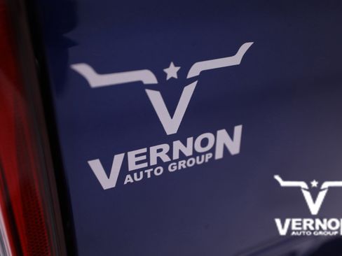 New 2026 Ford F250 Lariat w/ Black Appearance Package image 46