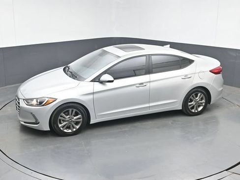 Used 2018 Hyundai Elantra Value Edition FWD image 34