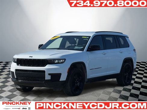 Used 2023 Jeep Grand Cherokee L Laredo image 1