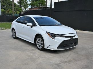 Used 2021 Toyota Corolla LE image 1
