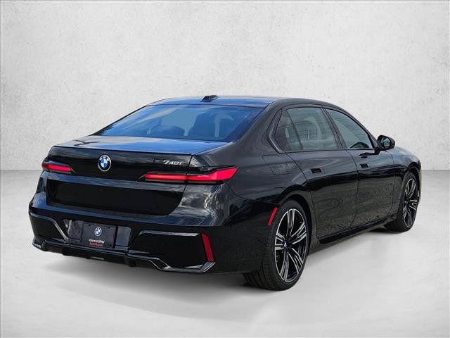 New 2026 BMW 740i w/ Premium Package RWD image 2