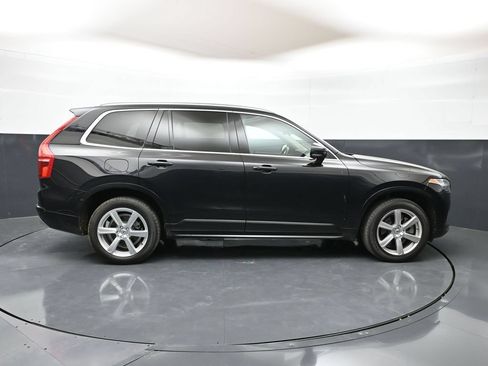 Used 2022 Volvo XC90 T5 Momentum AWD/4WD image 31