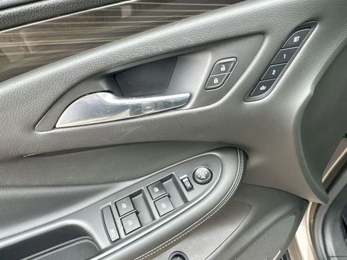 Certified 2019 Buick Envision Premium w/ Driver Confidence Package image 24