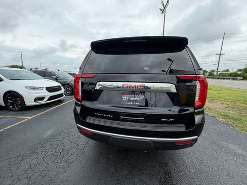 Used 2024 GMC Yukon XL SLT AWD/4WD image 4