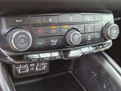 Used 2022 Dodge Durango GT AWD/4WD image 23