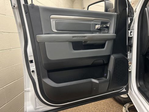 Used 2013 RAM 1500 Classic SLT image 13