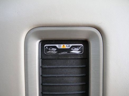 Used 2020 GMC Yukon Denali w/ Denali Ultimate Package image 15