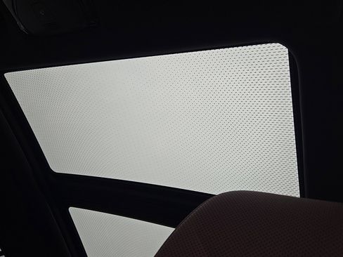 Used 2024 BMW X5 xDrive40i w/ Executive Package image 15