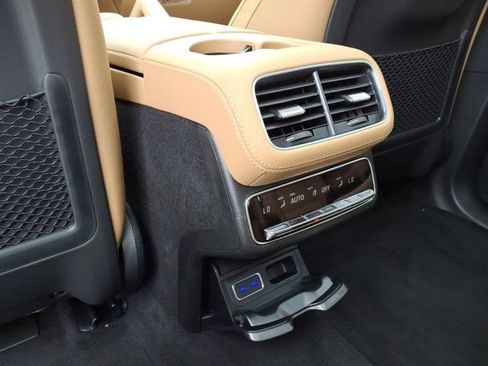 New 2026 Mercedes-Benz GLS 580 4MATIC image 19