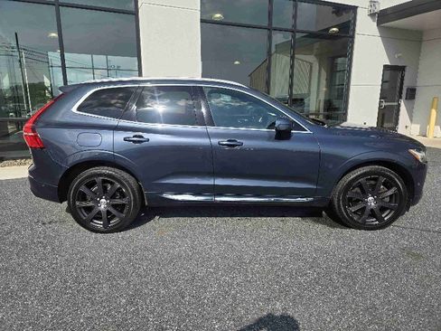 Used 2020 Volvo XC60 T6 Inscription image 2