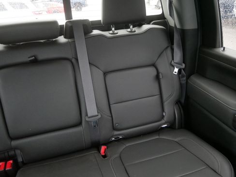 Used 2022 Chevrolet Silverado 3500 LTZ AWD/4WD image 14