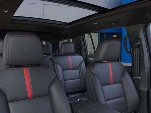 New 2026 Chevrolet Traverse RS w/ LPO, Floor Liner Package image 32