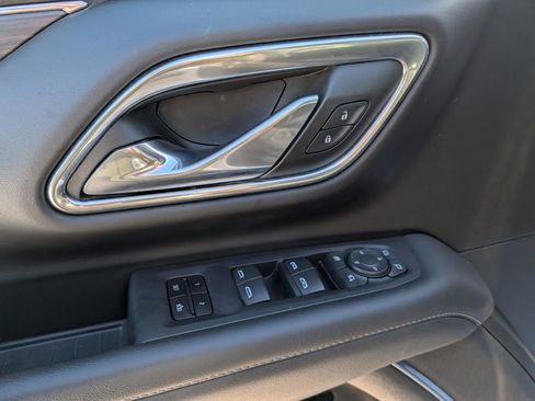 Used 2023 Chevrolet Tahoe Z71 w/ Luxury Package image 32