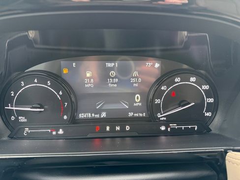 Used 2022 Lincoln Corsair AWD w/ Premium Package image 17