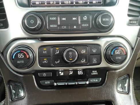 Used 2016 Chevrolet Suburban LT RWD image 51