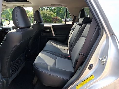 Used 2024 Toyota 4Runner SR5 Premium w/ Moonroof Package RWD image 10