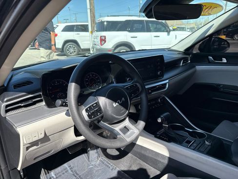 Used 2022 Kia K5 LXS image 8