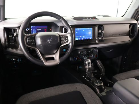 Used 2022 Ford Bronco Big Bend AWD/4WD image 2