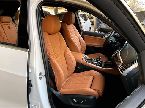 Used 2023 BMW X5 xDrive40i image 8