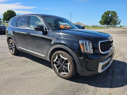 Used 2023 Kia Telluride EX w/ EX Captain's Chair Package AWD/4WD image 1