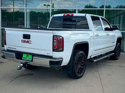 Used 2017 GMC Sierra 1500 SLT AWD/4WD image 4