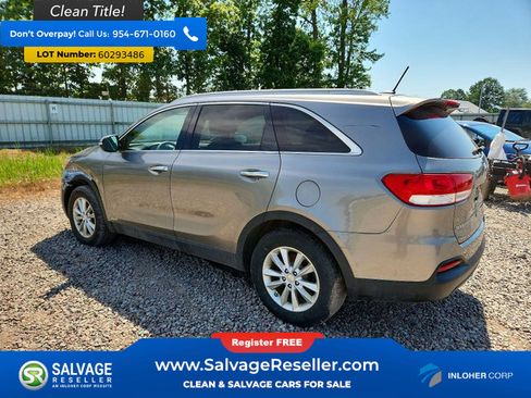 Used 2016 Kia Sorento AWD image 3