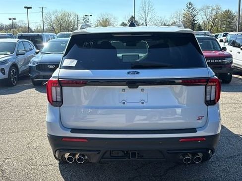 New 2026 Ford Explorer ST w/ Sun And Sound Package image 32
