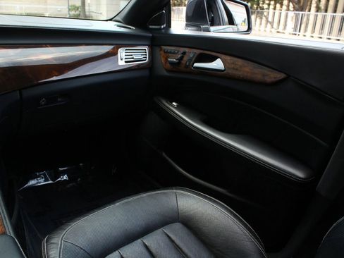 Used 2013 Mercedes-Benz CLS 550 w/ Premium I Pkg image 26