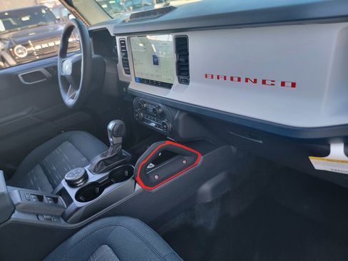 New 2025 Ford Bronco Heritage Edition image 16