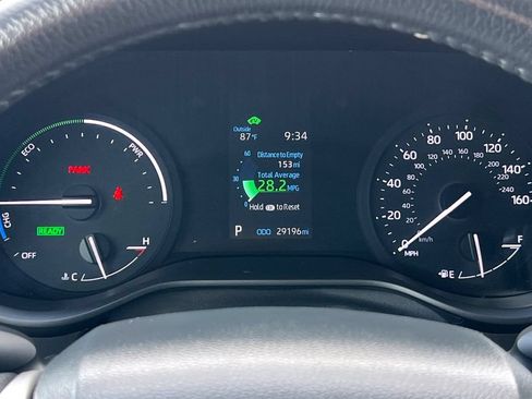 Used 2024 Toyota Sienna XLE AWD/4WD image 27
