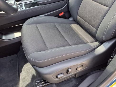 Used 2024 Chevrolet Traverse LT AWD/4WD image 19