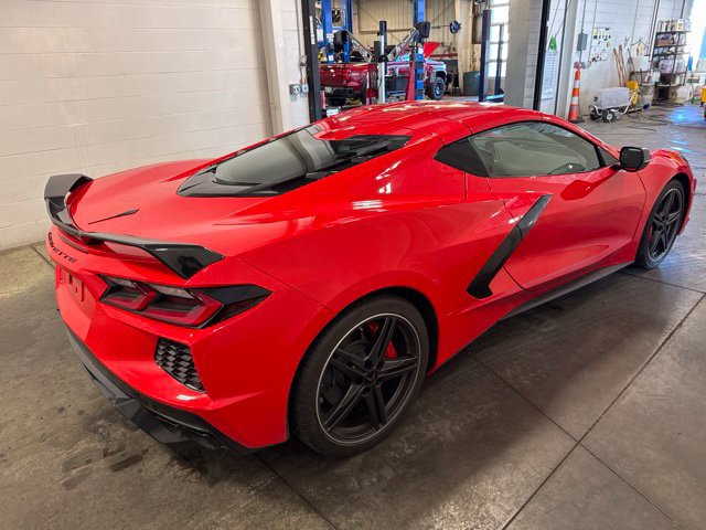 Used 2024 Chevrolet Corvette Stingray Premium Cpe w/ Z51 Performance Package RWD image 4