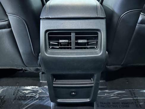 Certified 2024 Ford Edge SEL image 10