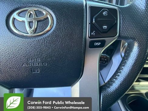 Used 2017 Toyota 4Runner SR5 AWD/4WD image 19