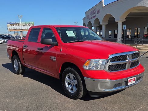 Used 2022 RAM 1500 Classic SLT image 5