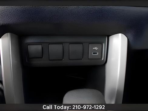 Used 2024 Toyota Corolla Cross AWD Hybrid image 21