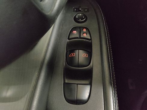 Used 2017 Nissan Murano SV FWD image 27