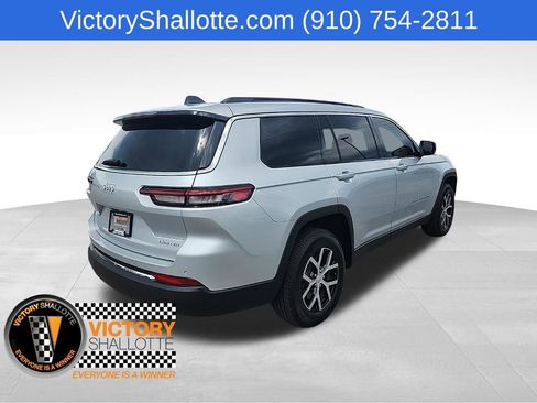 Certified 2025 Jeep Grand Cherokee L Limited w/ Trailer Tow Package RWD image 32