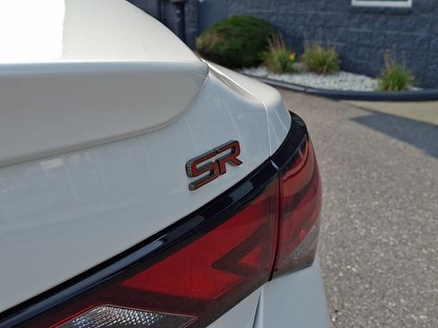 Certified 2025 Nissan Sentra SR w/ SR Premium Package FWD image 30